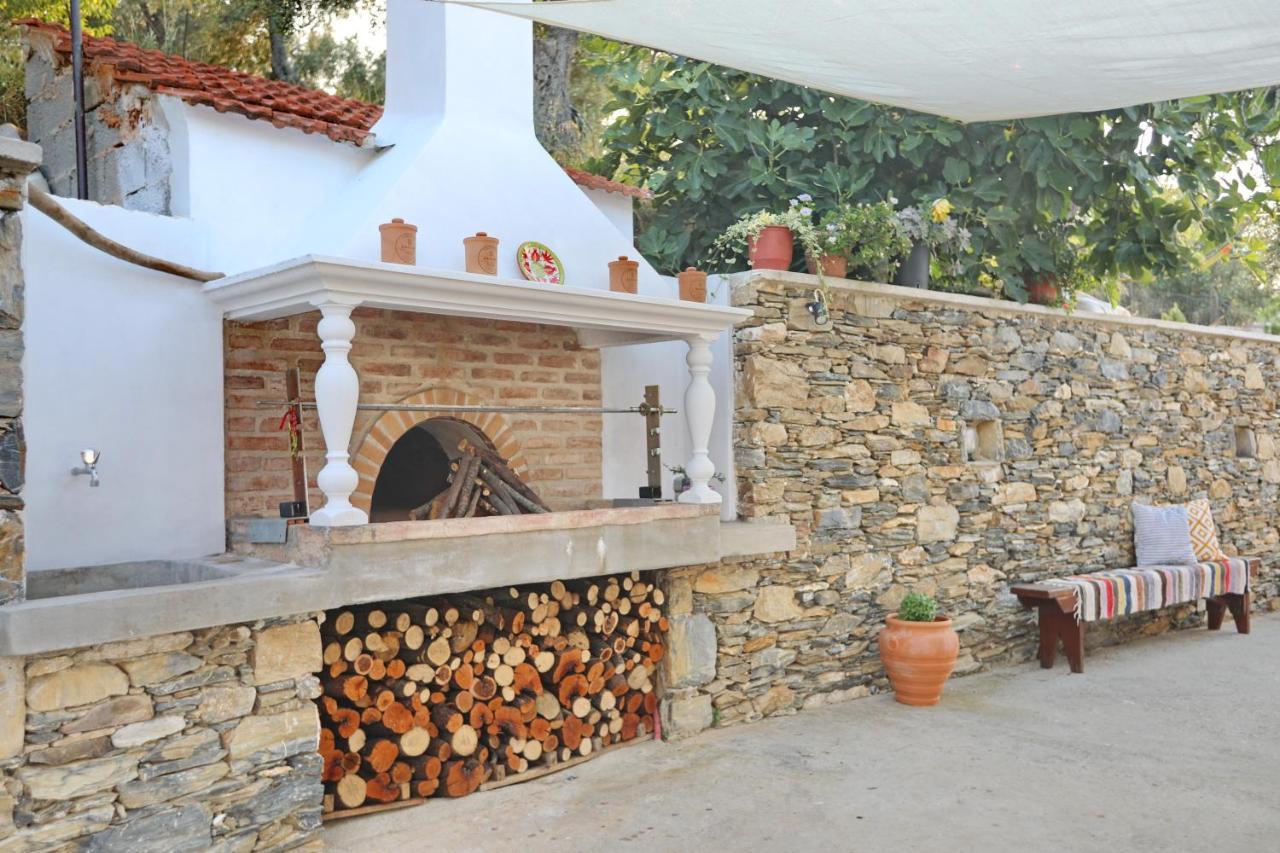 Esperides Apartments Aigli Skopelos Exterior foto
