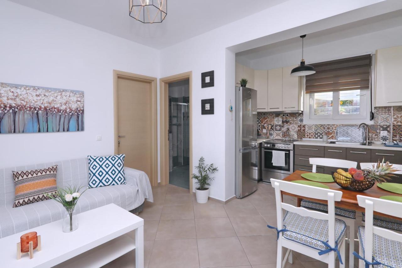 Esperides Apartments Aigli Skopelos Exterior foto
