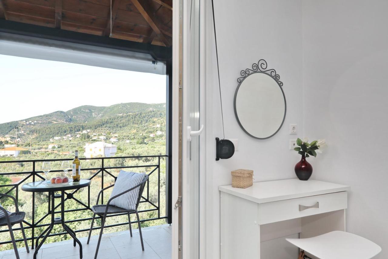 Esperides Apartments Aigli Skopelos Exterior foto