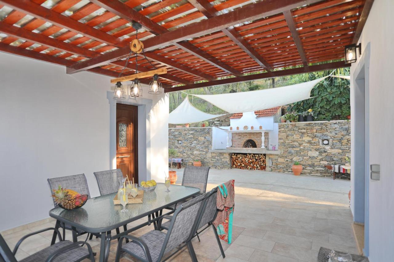 Esperides Apartments Aigli Skopelos Exterior foto