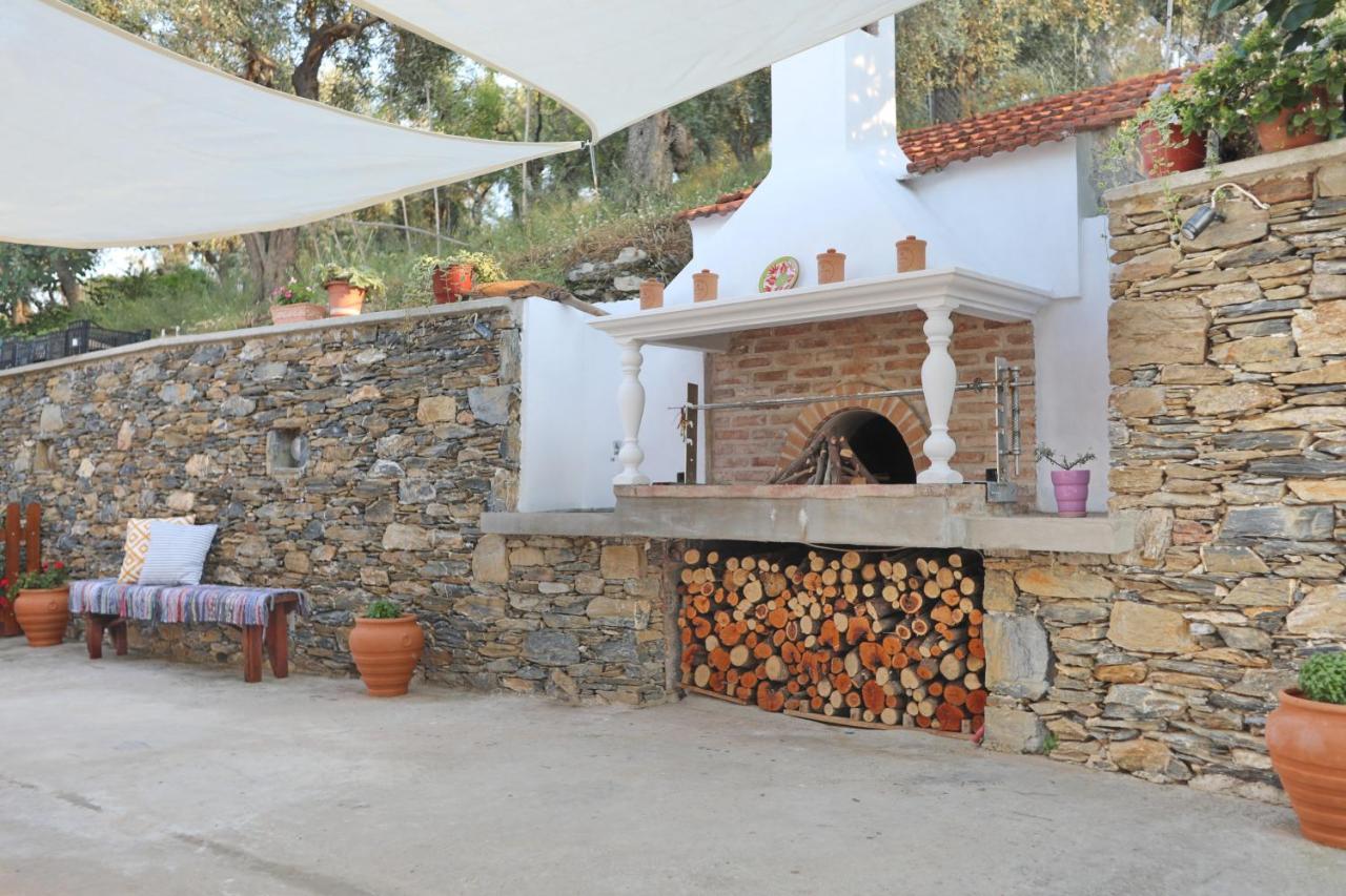 Esperides Apartments Aigli Skopelos Exterior foto